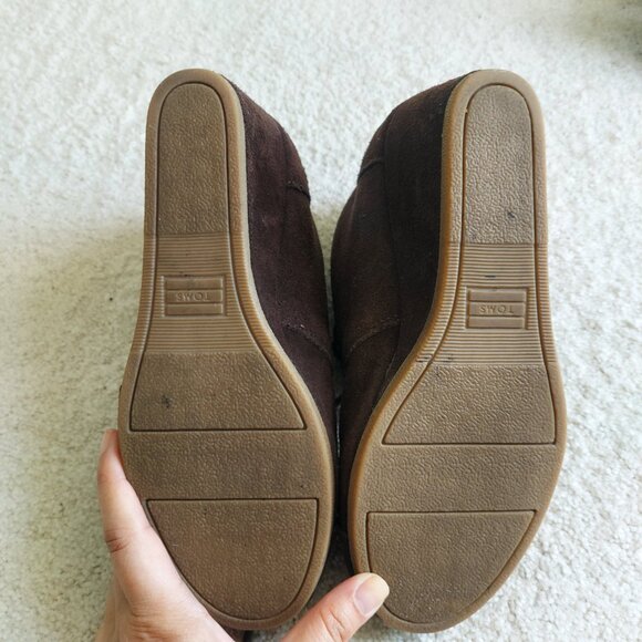 Toms Suede Chocolate Brown Wedge Bootie with Laces EUC - Picture 4 of 7